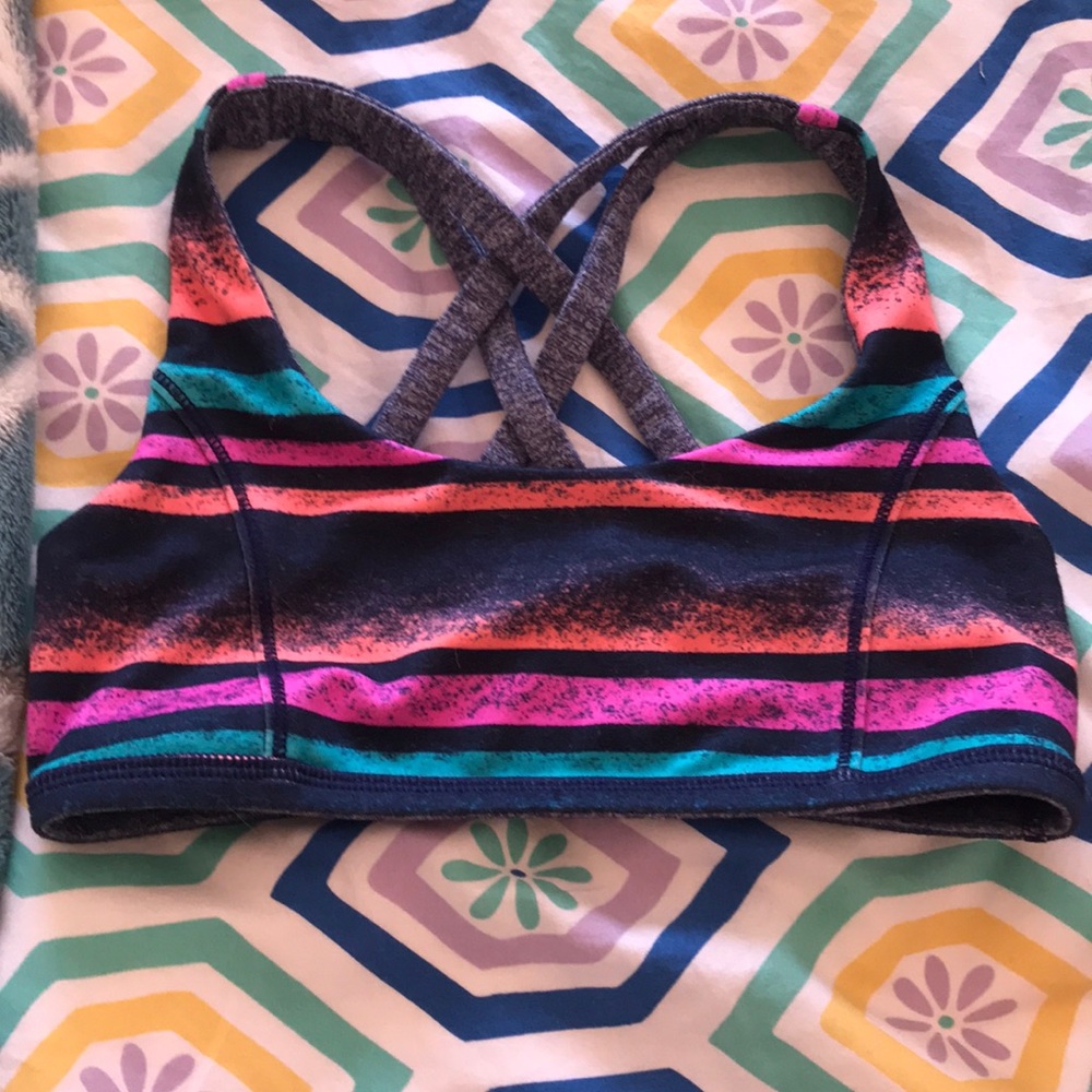 Reversible sports bra